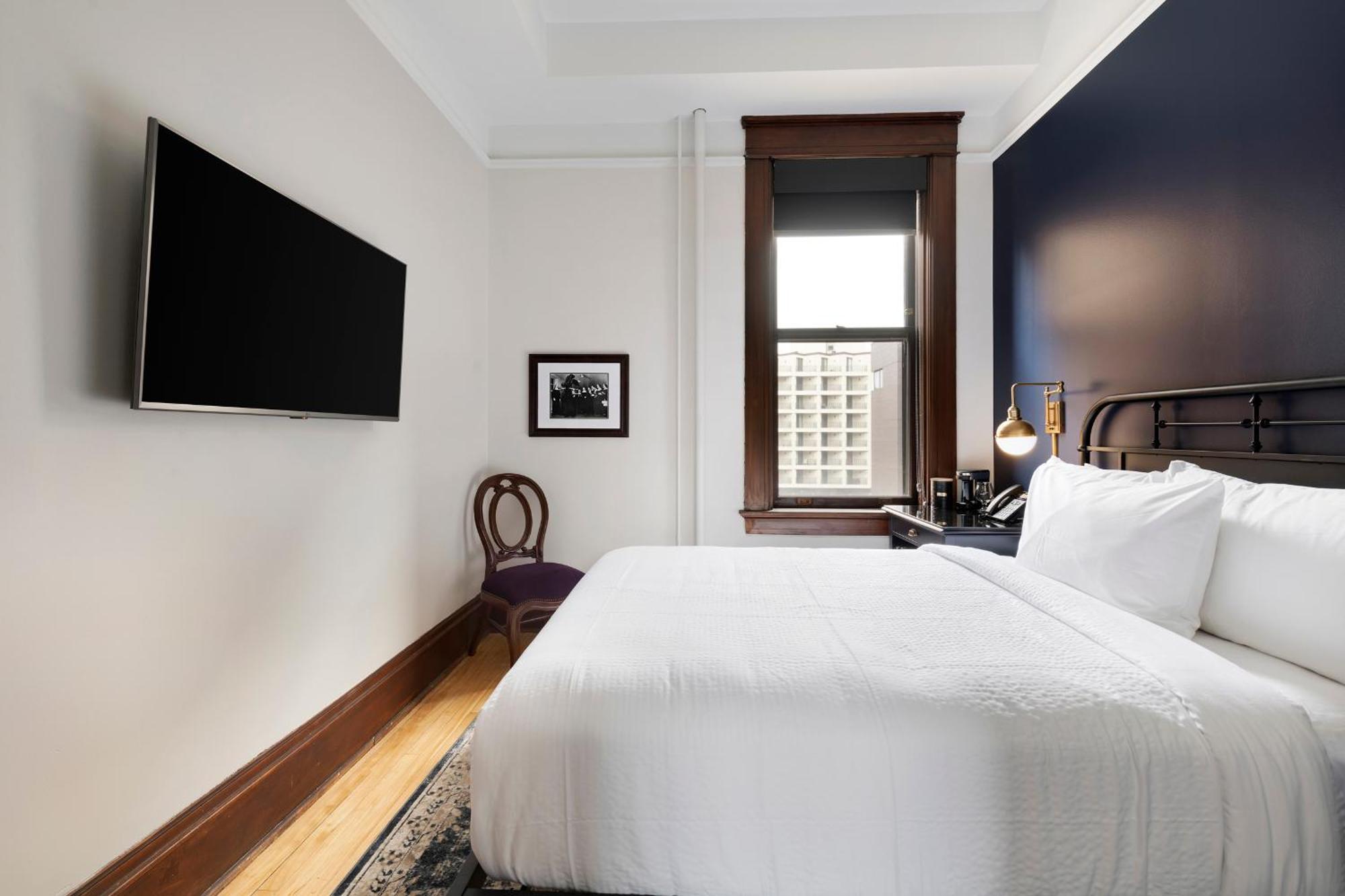 Hotel Celeste Of St Paul Saint Paul
